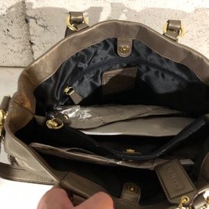 New Coach Shoulder Bags